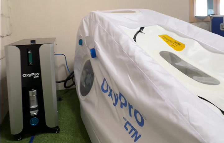 Cámara hiperbárica OxyPro instalada en Try Training, San Vicente del Raspeig